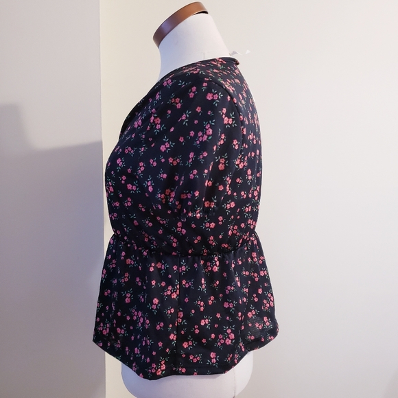 Pepblum NWT Floral Crop Top - M - Picture 2 of 9